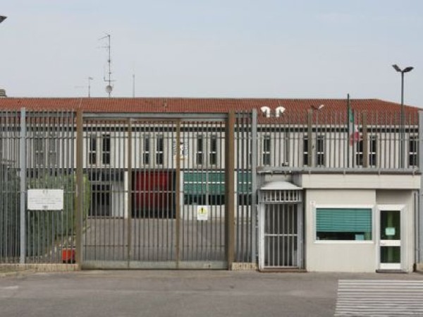 Altro detenuto morto a Verona, disordini a Vercelli - Comunicato stampa